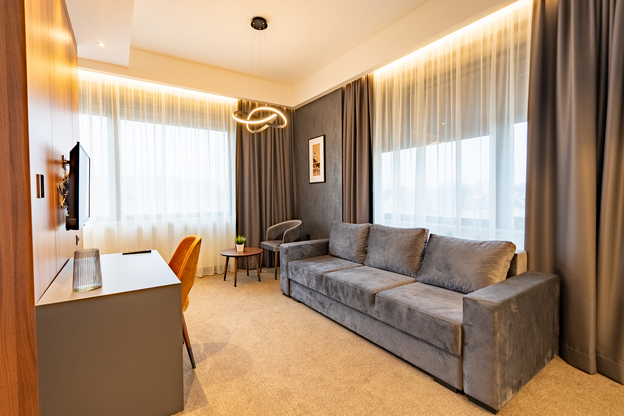 Galerija Hotel Element Novi Sad Galerija Hotel Element Novi Sad